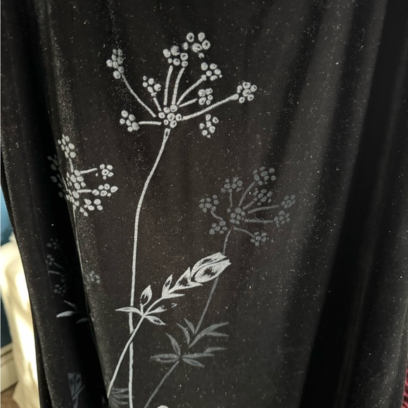 Karen Kane Black Aquamarine Maxi Dress Velvet Floral Graphic - Picture 5 of 8